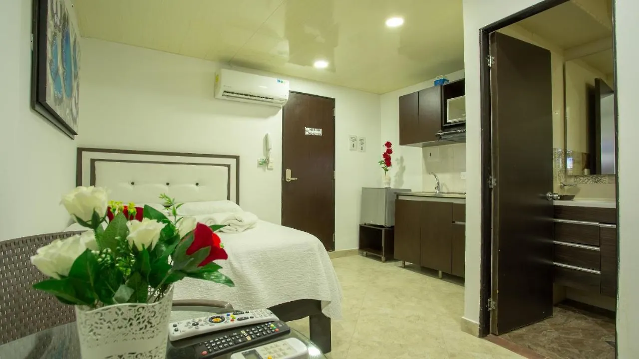 Hollywood Beach Suite Cartagena 2*,