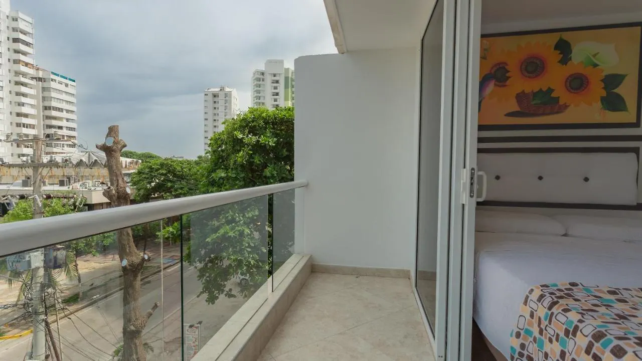 Hollywood Beach Suite Cartagena Aparthotel