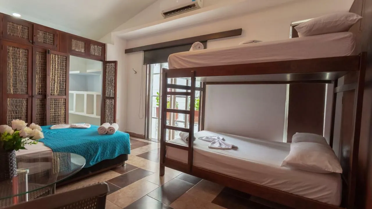 Aparthotel Hollywood Beach Suite Cartagena